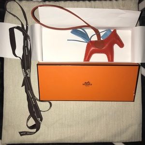 Brand New - Hermès Rodeo Charm PM Celeste/Nat Bou